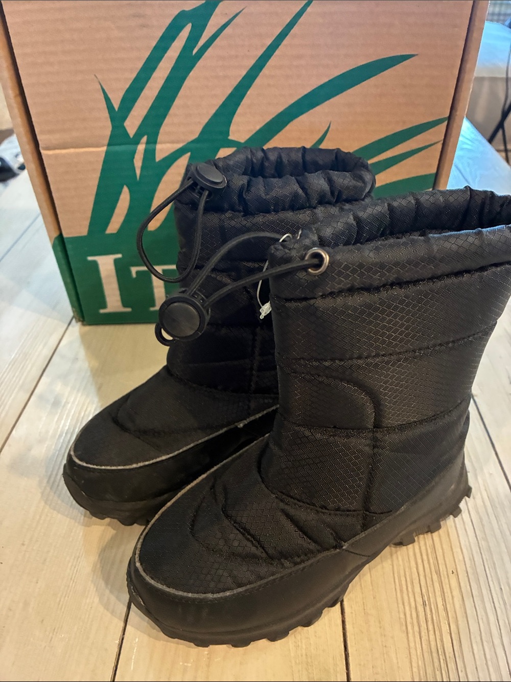 Itasca Black Kids Snow Boots